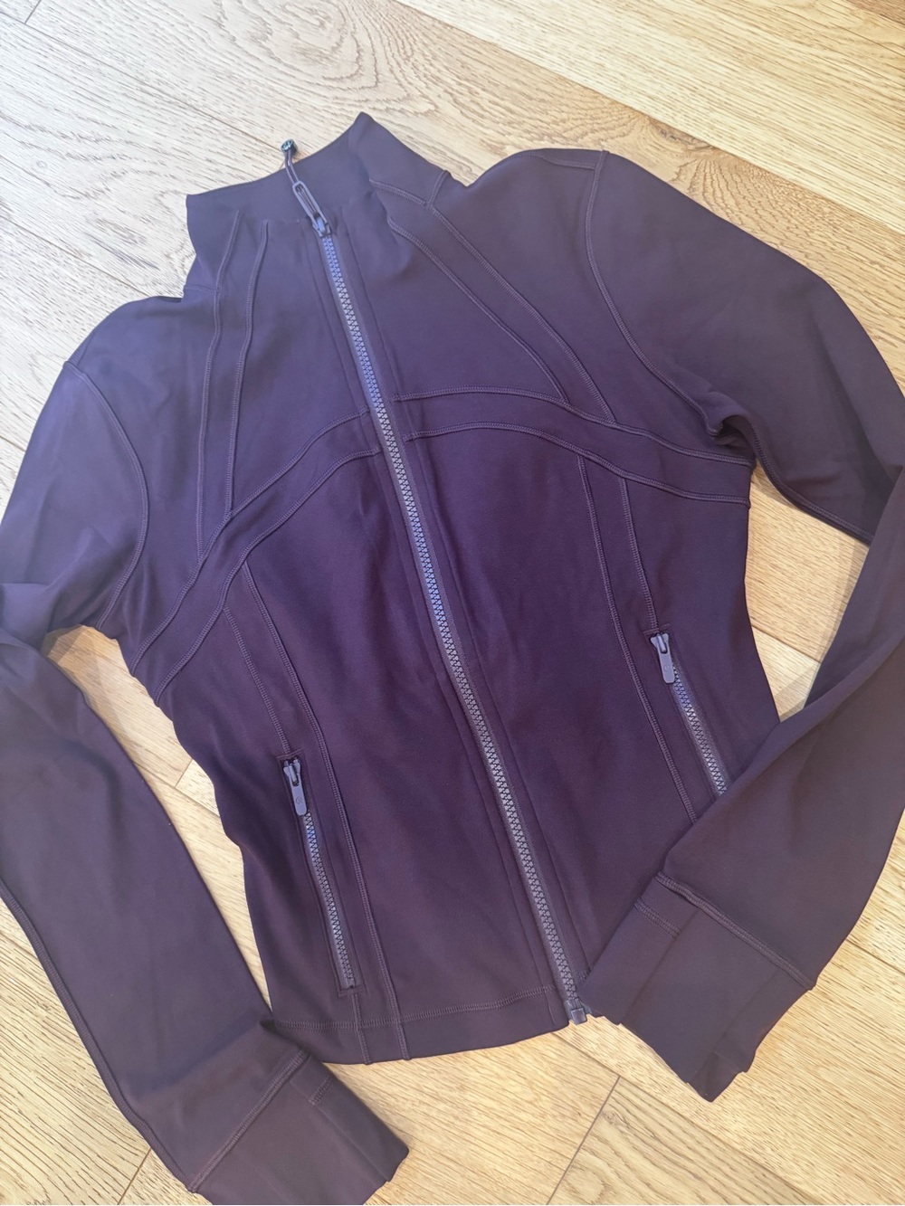 Lululemon Women’s Define jacket cropped Deep Plum, size 6, worn 2 times